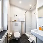 Rüdesheimer Hof Hotel 3*
