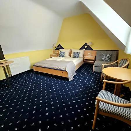 Rüdesheimer Hof Hotel