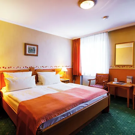 Rüdesheimer Hof Hotel