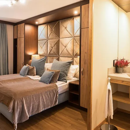 Отель Ruedesheimer Hof 3*