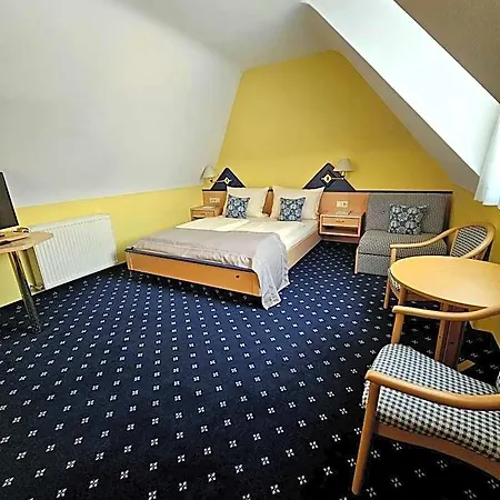 Ruedesheimer Hof Hotel 3*